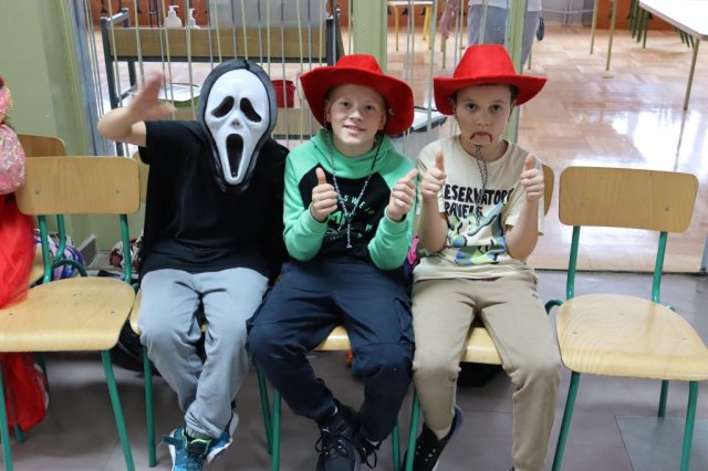 b_1024_768_0_00_images_2023_2024_Swietlica_Bajkowe_Swieto_402220214_805314571396493_8462673554407613959_n